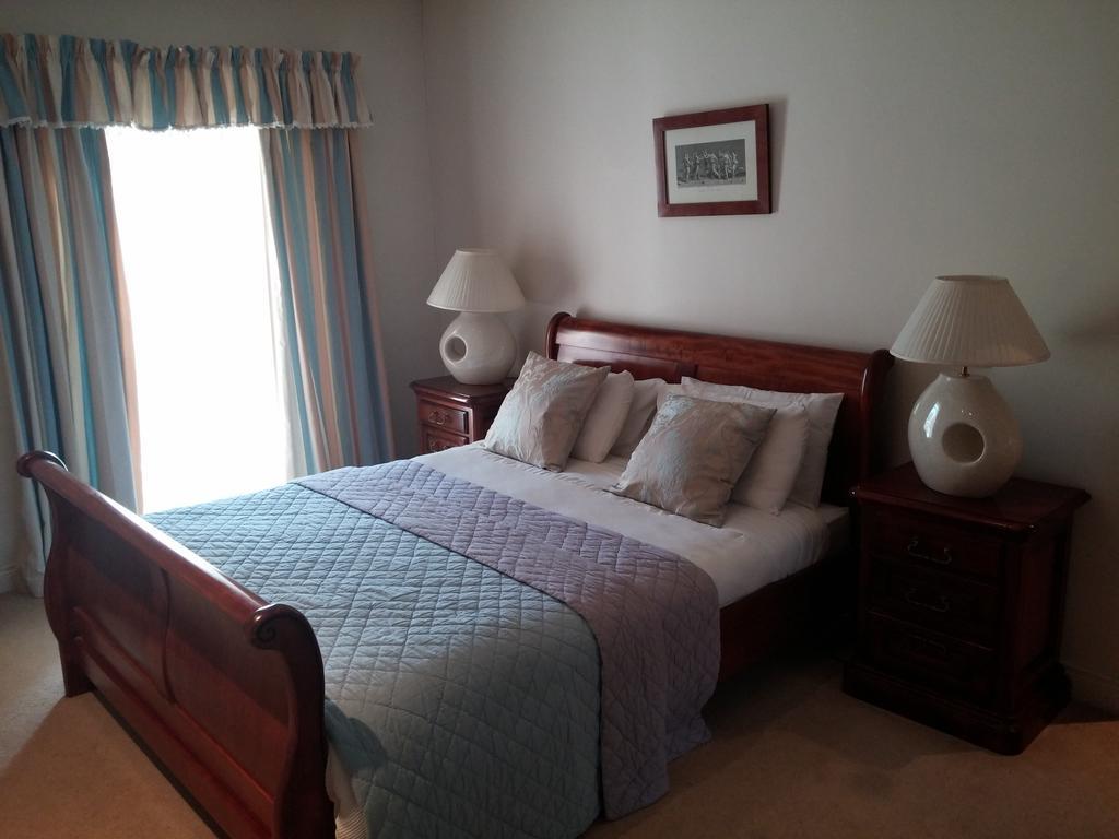 Meath Arms Country Inn 奥赫里姆 客房 照片